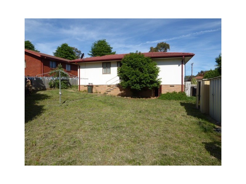 10 Caoura Crescent, Goulburn NSW 2580