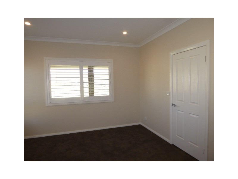 9 Fraser Close, Goulburn NSW 2580