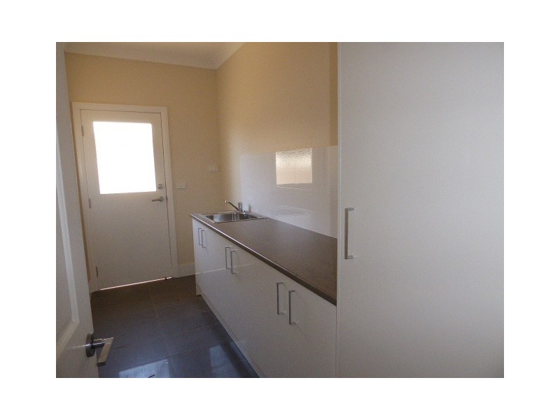 9 Fraser Close, Goulburn NSW 2580