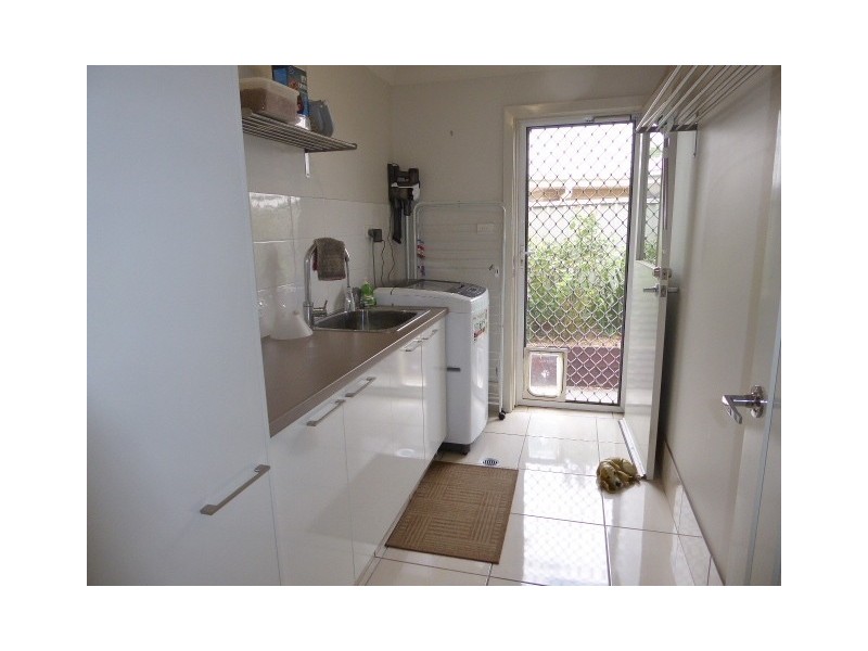 5 Ash Close, Goulburn NSW 2580