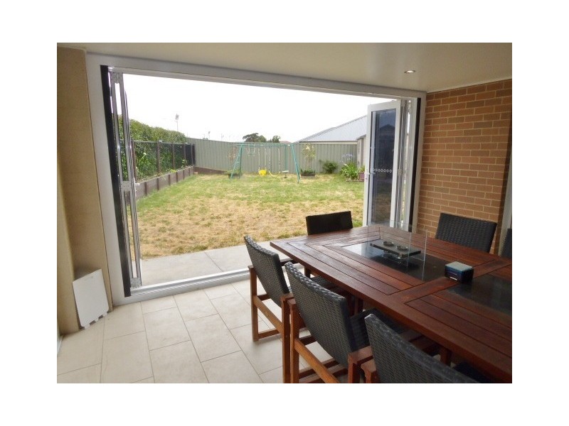5 Ash Close, Goulburn NSW 2580