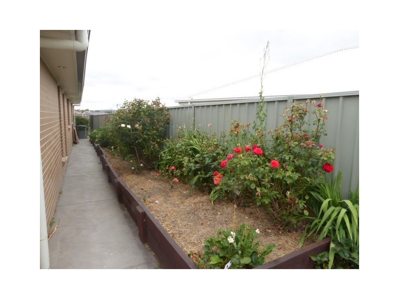 5 Ash Close, Goulburn NSW 2580