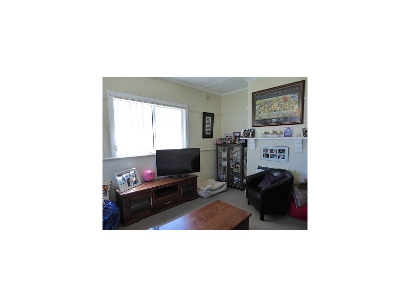 11 Bellevue Street, Goulburn NSW 2580