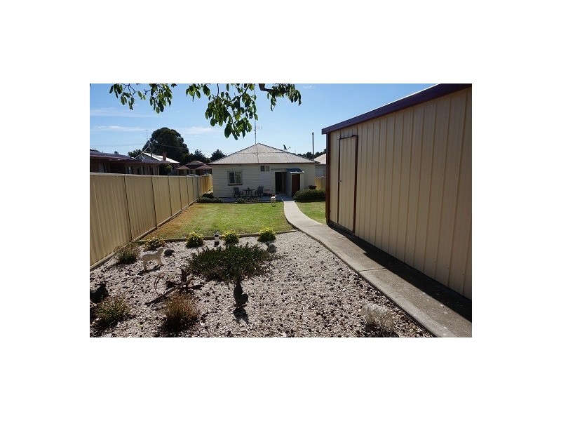 11 Bellevue Street, Goulburn NSW 2580