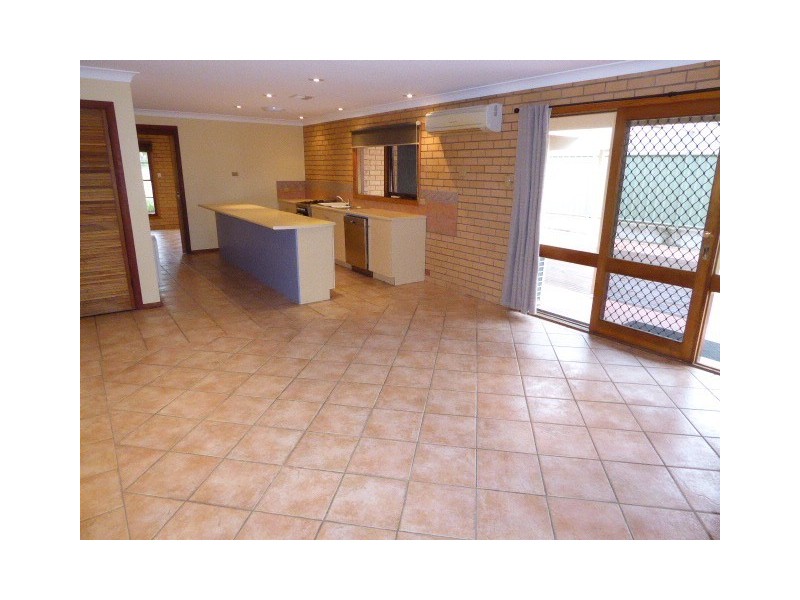 75 Cathcart Street, Goulburn NSW 2580