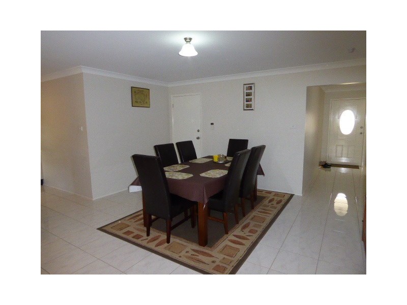26 Barry Crescent, Goulburn NSW 2580