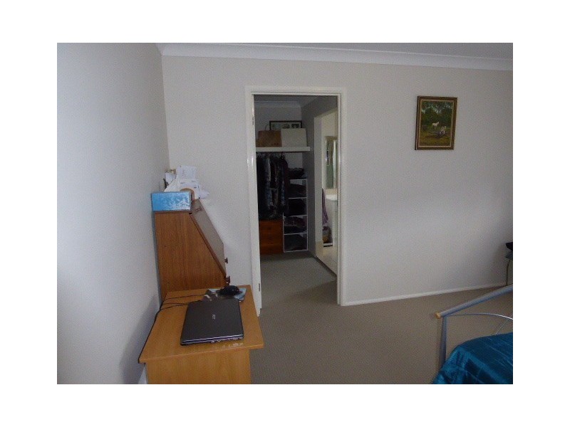 26 Barry Crescent, Goulburn NSW 2580