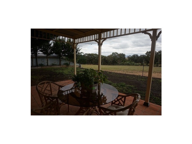 328 Tiyces Lane, Goulburn NSW 2580