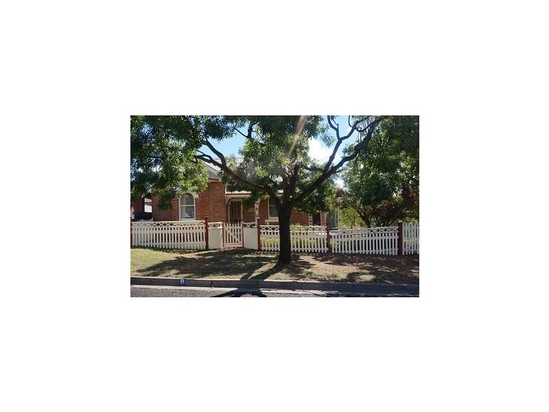 8 Francis Street, Goulburn NSW 2580