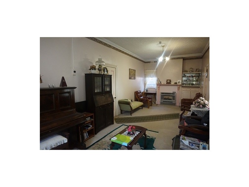 8 Francis Street, Goulburn NSW 2580