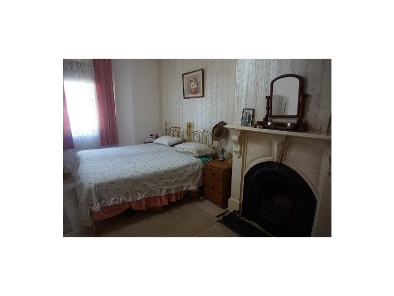 8 Francis Street, Goulburn NSW 2580