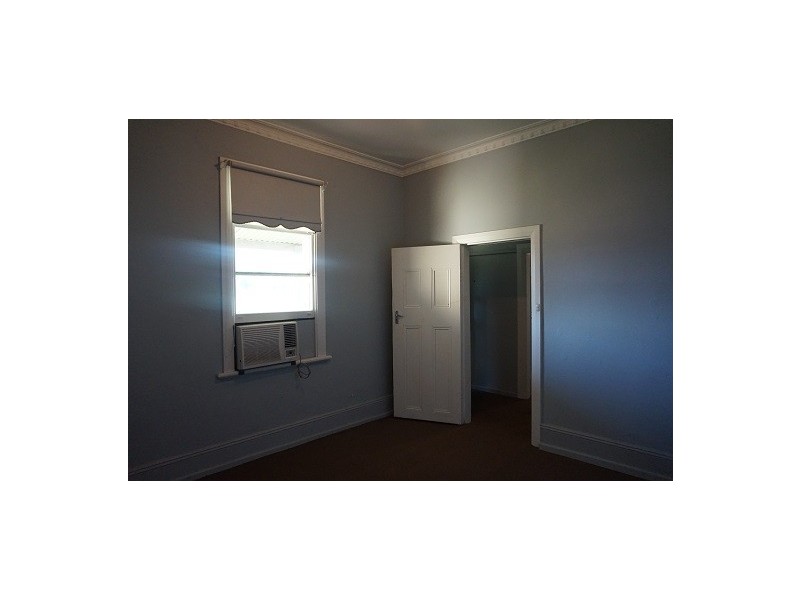 125 Clinton Street, Goulburn NSW 2580