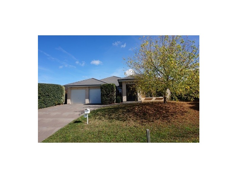 10 Clancy Place, Goulburn NSW 2580