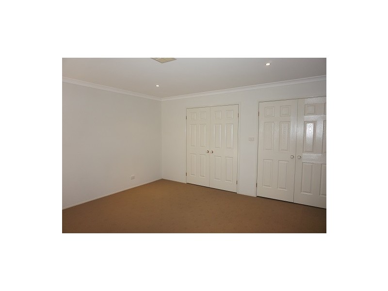 10 Clancy Place, Goulburn NSW 2580