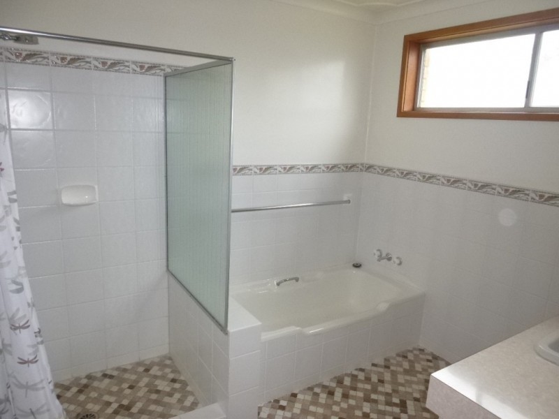 5 Wheatley Avenue, Goulburn NSW 2580