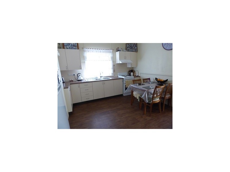 11 Bellevue Street, Goulburn NSW 2580