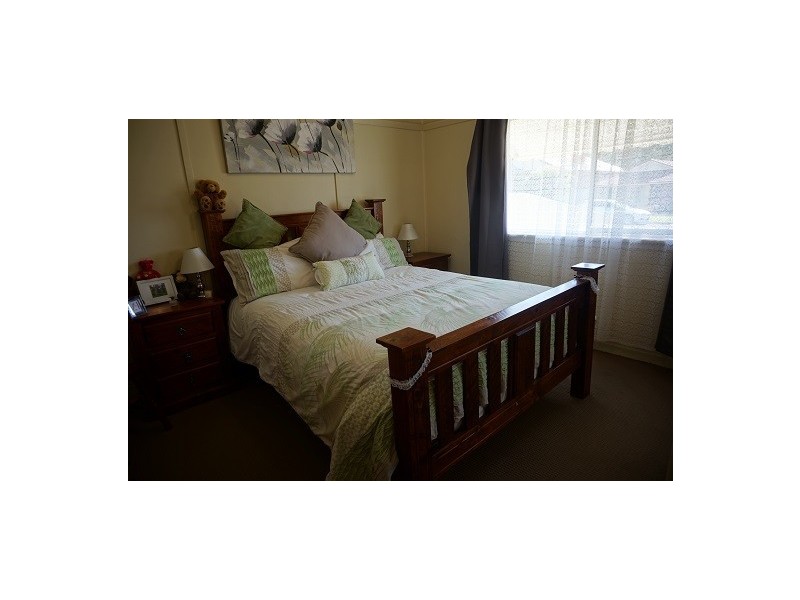 11 Bellevue Street, Goulburn NSW 2580