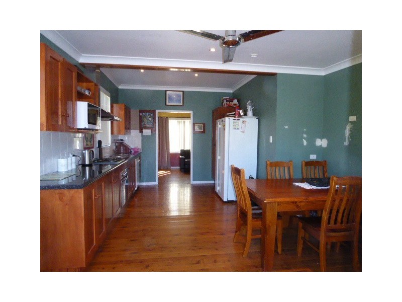 27 Lisgar Street, Goulburn NSW 2580