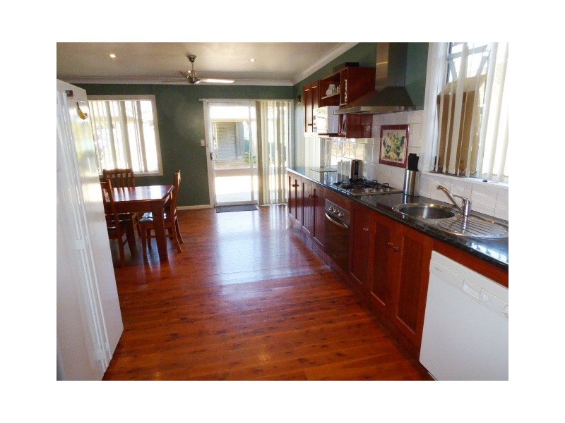 27 Lisgar Street, Goulburn NSW 2580