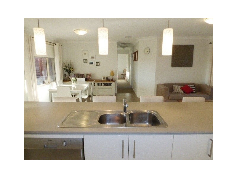 16 Brennan Drive, Goulburn NSW 2580