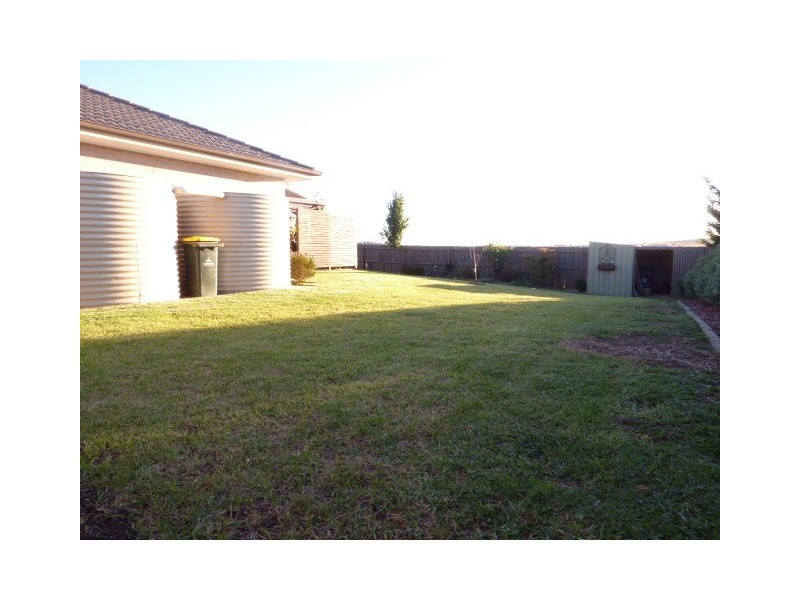 16 Brennan Drive, Goulburn NSW 2580