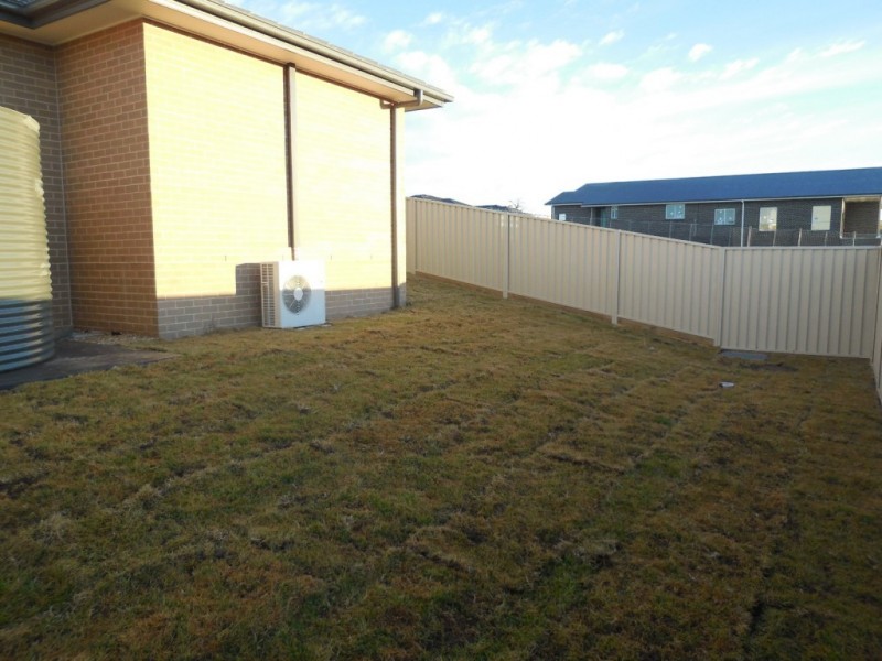 House 1,59 Kidd Circuit, Goulburn NSW 2580