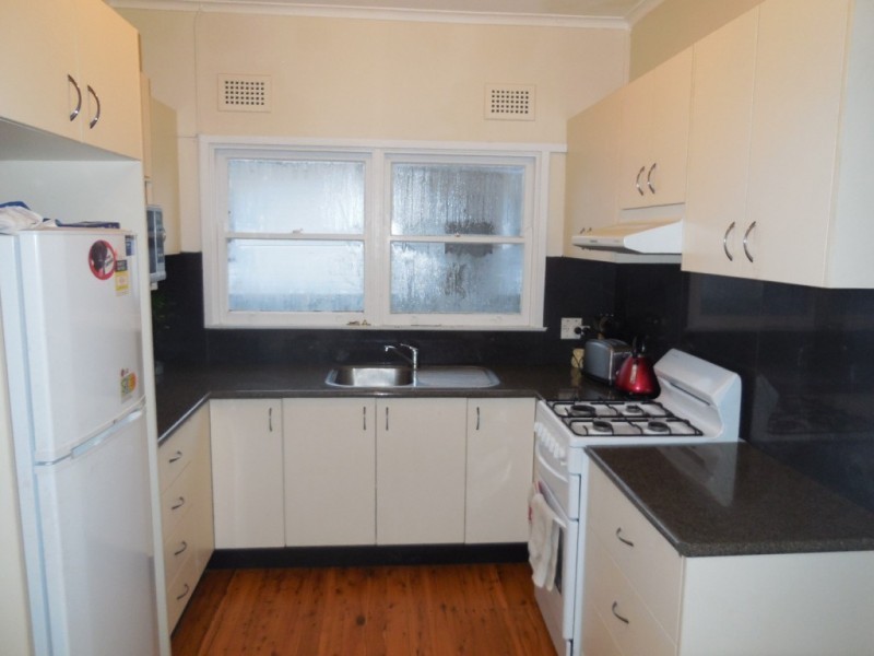 10 Gibson Street, Goulburn NSW 2580