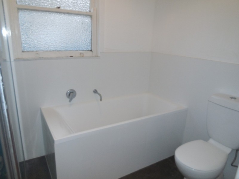 10 Gibson Street, Goulburn NSW 2580