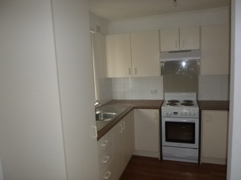 10 Caoura Crescent, Goulburn NSW 2580