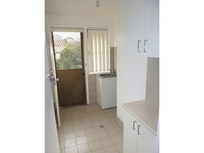 10 Caoura Crescent, Goulburn NSW 2580