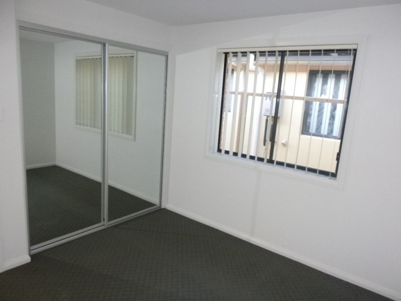 54 Gourock Ave, Goulburn NSW 2580