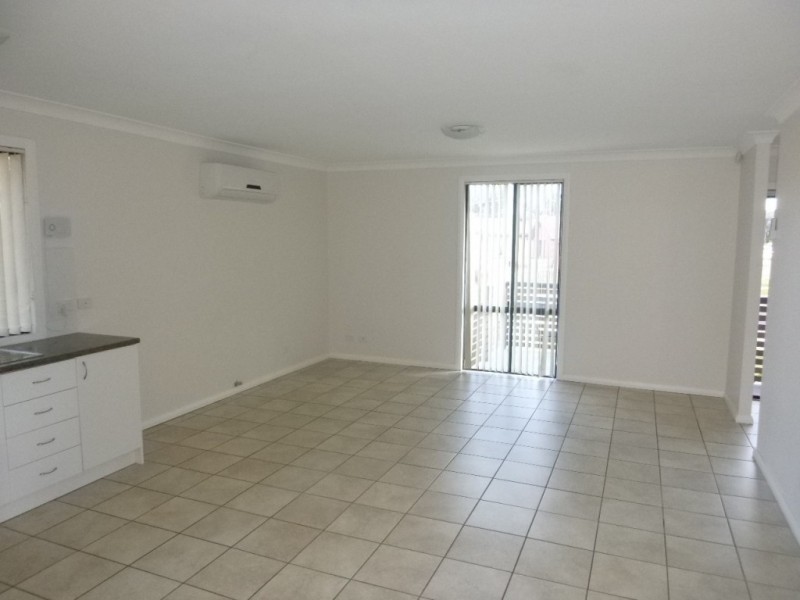 4 Caoura Crescent, Goulburn NSW 2580