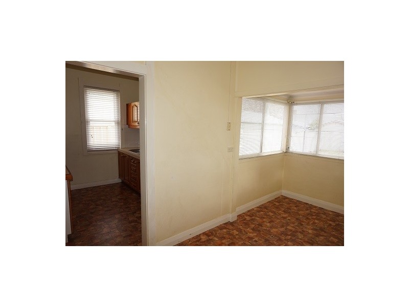 44 Park Street, Goulburn NSW 2580