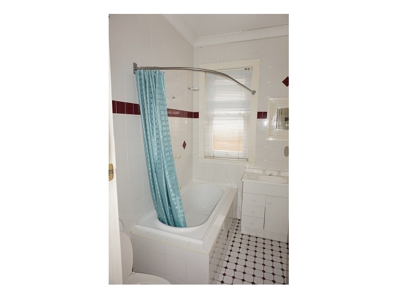 44 Park Street, Goulburn NSW 2580