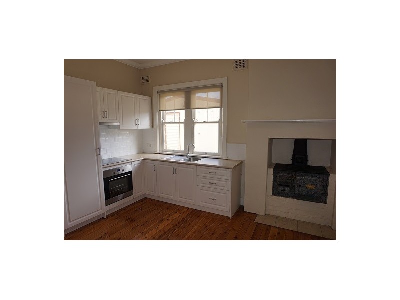 108 Sloane Street, Goulburn NSW 2580
