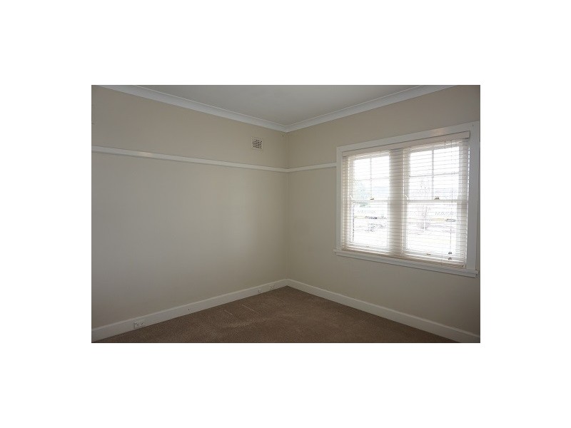 108 Sloane Street, Goulburn NSW 2580