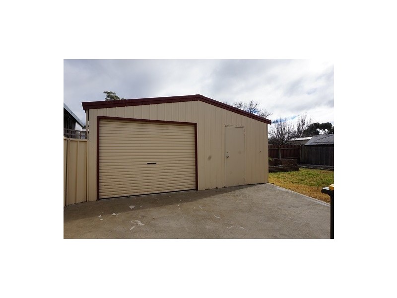 108 Sloane Street, Goulburn NSW 2580