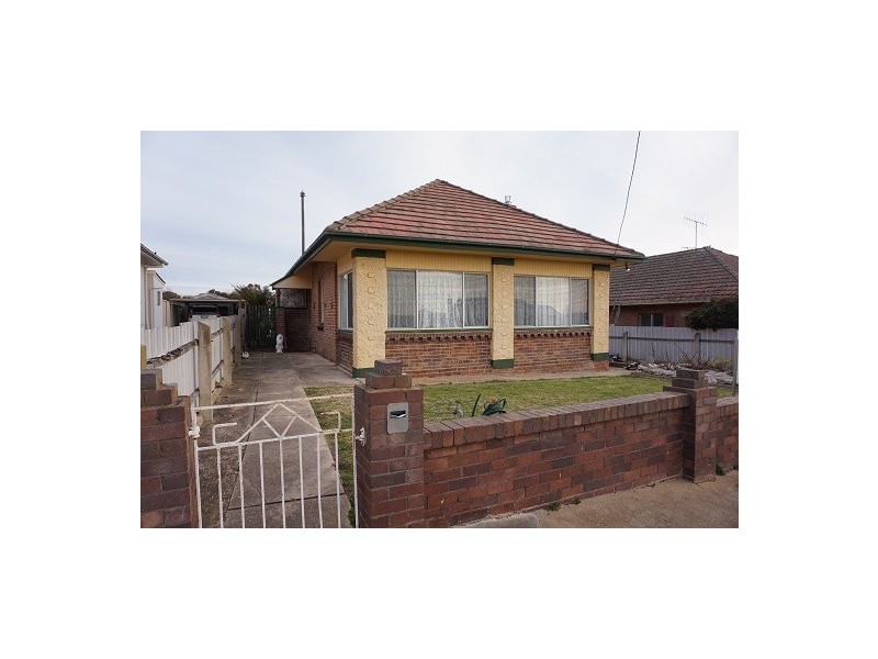 16 Kadwell Street, Goulburn NSW 2580