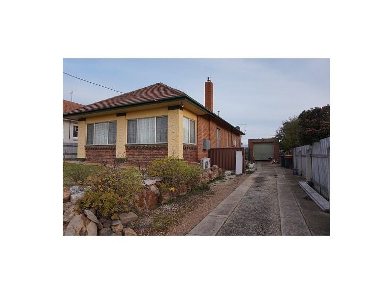 16 Kadwell Street, Goulburn NSW 2580