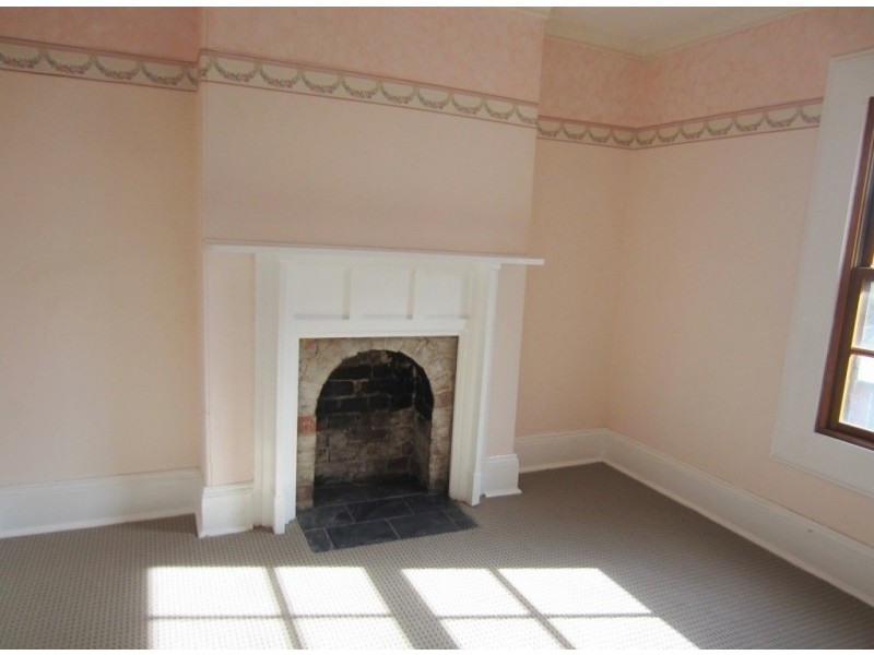 32 Auburn Street, Goulburn NSW 2580