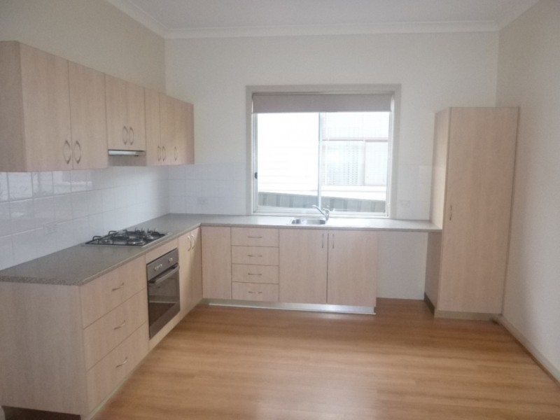 166 Clinton Street, Goulburn NSW 2580
