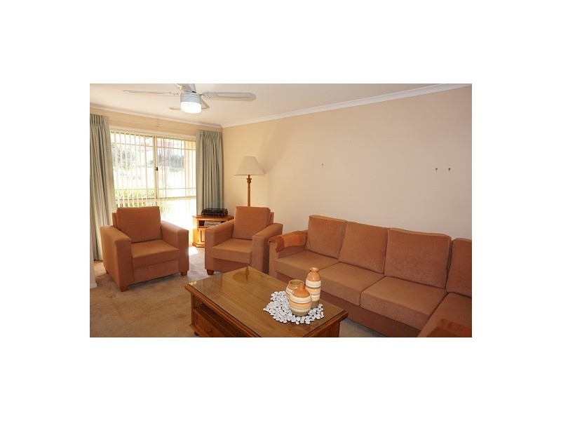 12 Dimitri Street, Goulburn NSW 2580