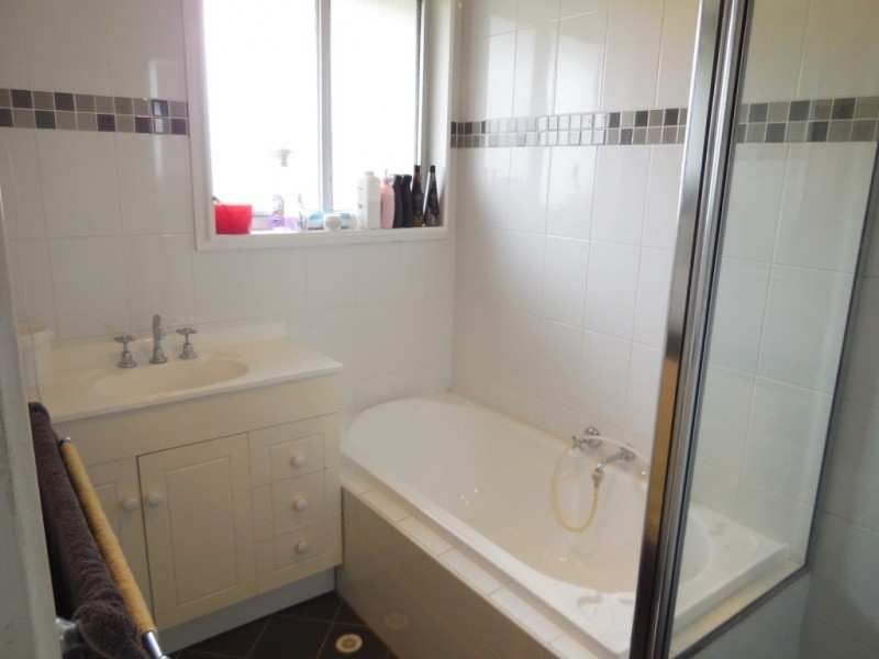 63 Yarrowlow Street, Goulburn NSW 2580