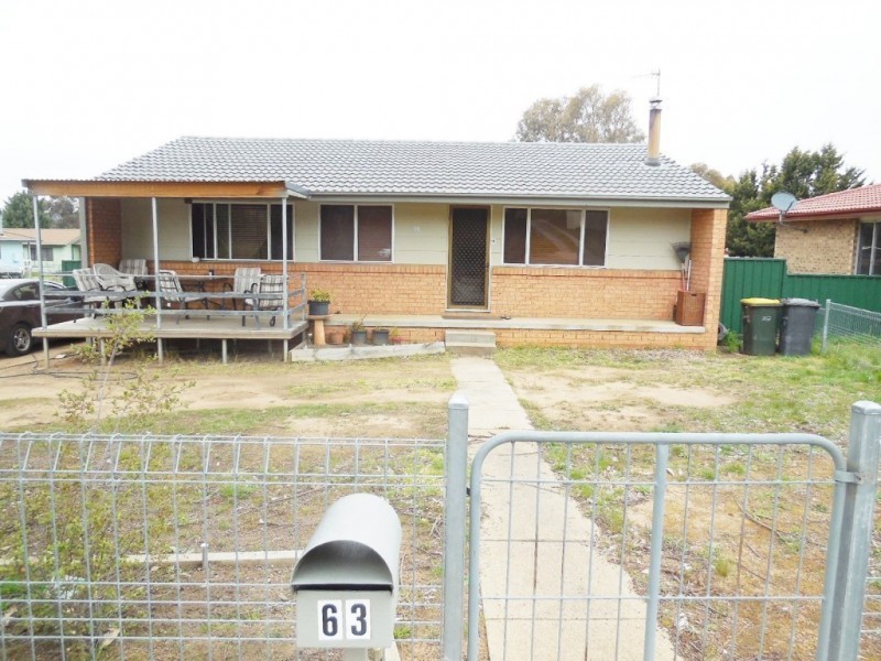 63 Yarrowlow Street, Goulburn NSW 2580