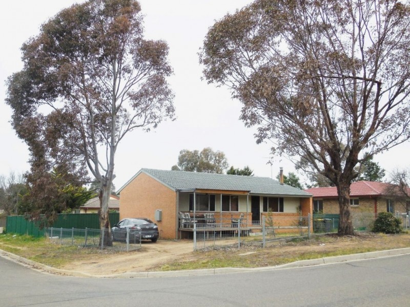 63 Yarrowlow Street, Goulburn NSW 2580