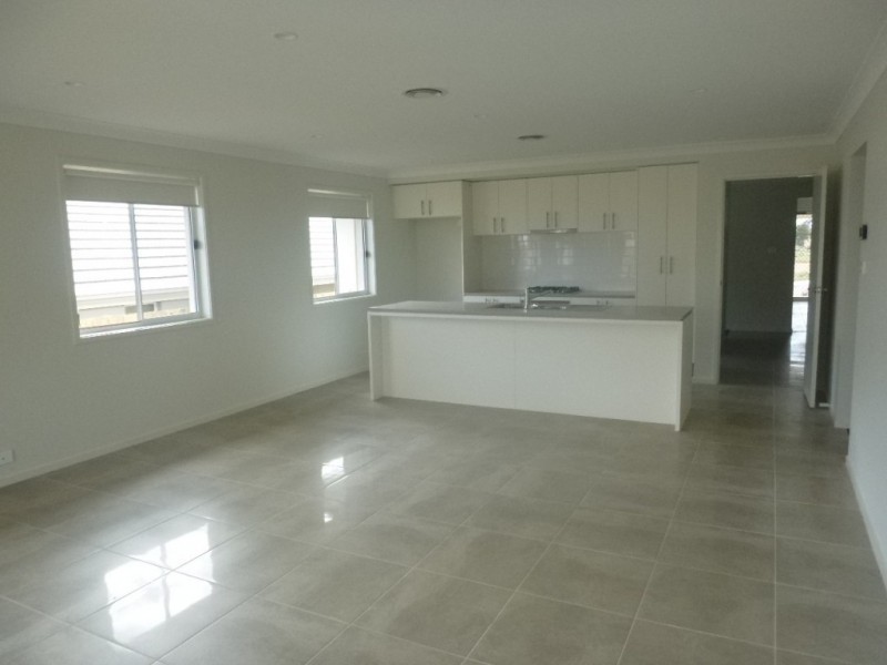 12 Lovet Street, Goulburn NSW 2580