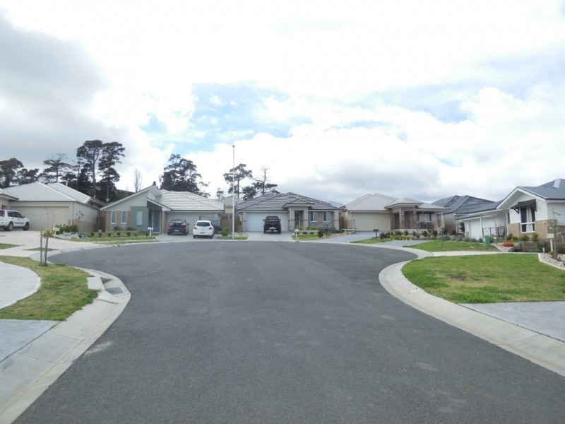 10 McAlroy Place, Goulburn NSW 2580