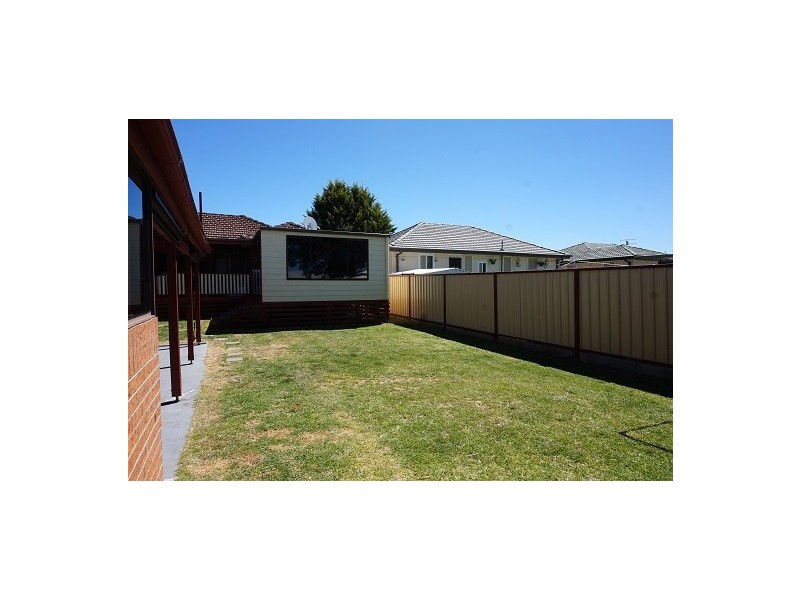 33 Chisholm Street, Goulburn NSW 2580