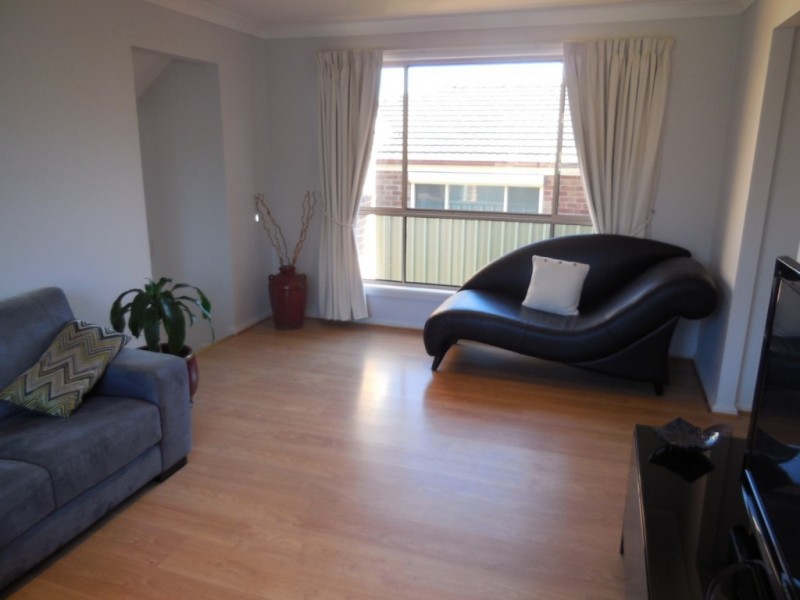 6a Eleanor St, Goulburn NSW 2580