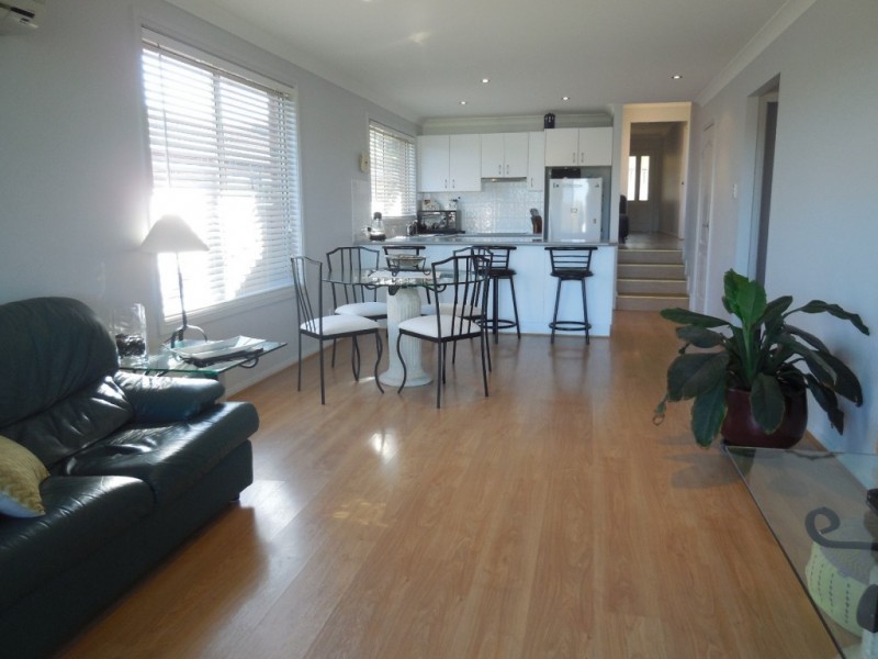 6a Eleanor St, Goulburn NSW 2580